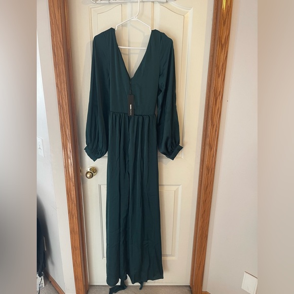 HOST PICK - Fashion Nova Belle Maxi Dress - Emerald - Picture 5 of 8
